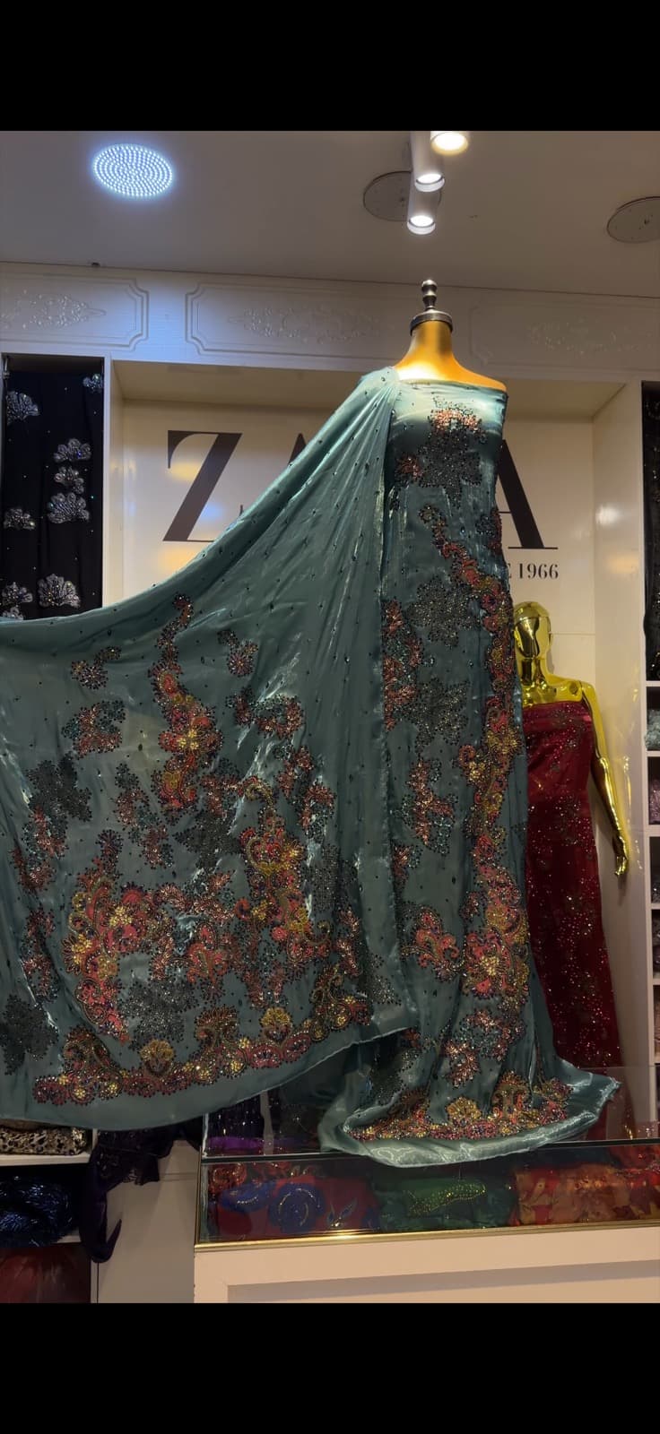 ساتنێ دەستدرووتی تێڵ